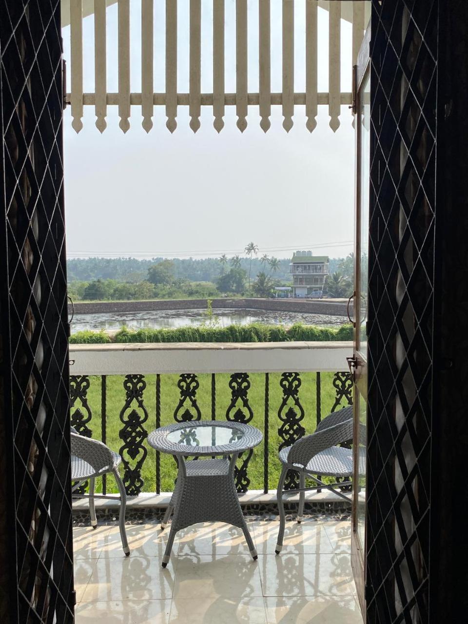 Villa Nostalgia - A Luxurious Villa In North Goa Arpora Eksteriør billede